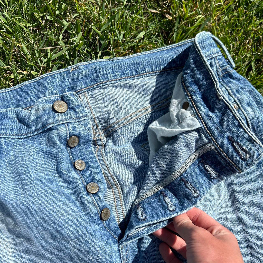 Women's Levi's 501 Jeans photo 2