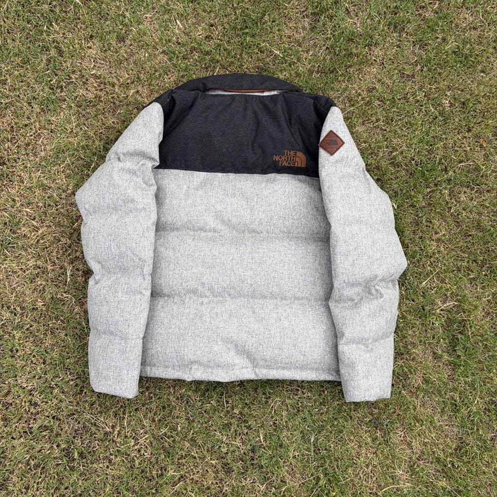 The North Face 700 Puffer Jacket, Size M, view 2