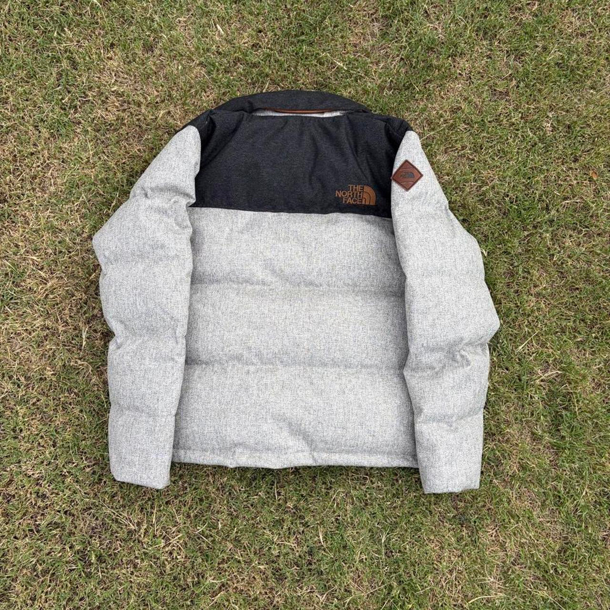 The North Face 700 Puffer Jacket, Size M, view 2